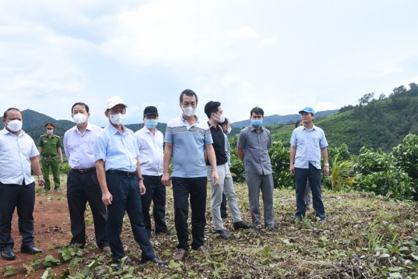 Bí thư Tỉnh ủy Dương Văn Trang thăm và làm việc tại Công ty TNHH Sản xuất chế biến nông lâm sản Nghĩa Phát