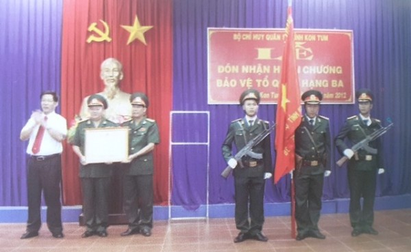Bộ Chỉ huy Quân sự tỉnh đón nhận Huân chương bảo vệ Tổ quốc hạng Ba của Chủ tịch nước