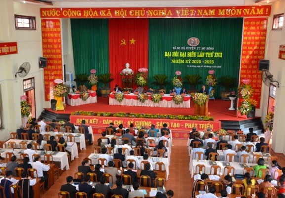 Quang cảnh Đại hội Đảng bộ huyện Tu Mơ Rông lần thứ XVII (nguồn: baokontum.com.vn)