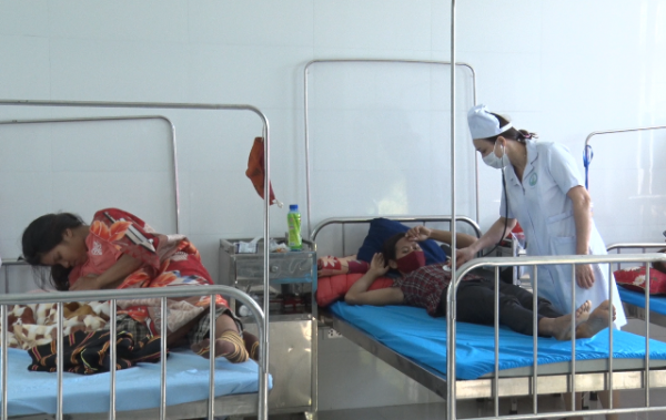Khám, chữa bệnh tại TTYT huyện Đăk Hà
