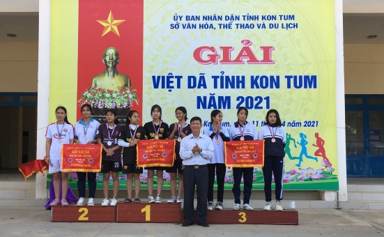 Trao Giải việt dã tỉnh Kon Tum năm 2021