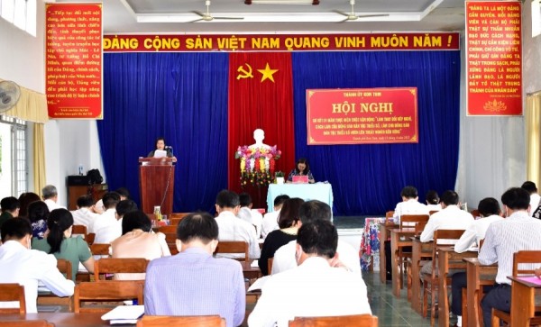 Quang cảnh Hội nghị sơ kết 01 năm thực hiện Cuộc vận động ở thành phố Kon Tum