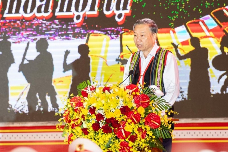 Đại tướng Tô Lâm- Ủy viên Bộ Chính trị, Bộ trưởng Bộ Công an phát biểu tại Lễ Khai mạc Ngày hội VH,TT&DL các dân tộc vùng Tây Nguyên lần thứ I. Ảnh: Đức Thành