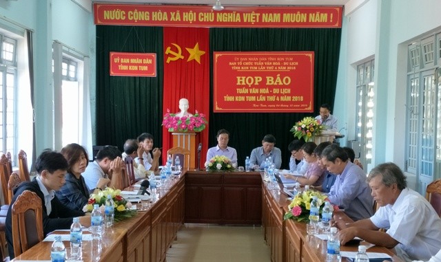 Quang cảnh buổi họp báo về Tuần Văn hóa – Du lịch tỉnh Kon Tum lần thứ 4 năm 2018