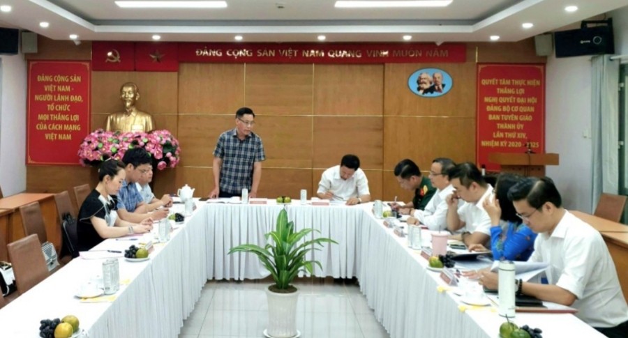 Làm việc tại Ban Tuyên giáo Thành ủy Thành phố Hồ Chí Minh