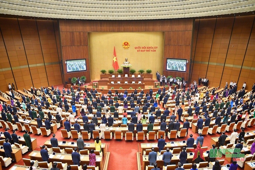 Quốc hội thực hiện nghi thức Lễ chào cờ